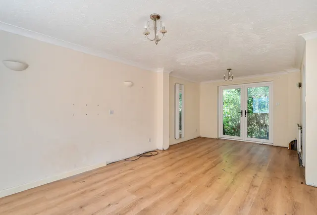 Photo 2 — Craven Close, Gloucestershire, Longwell Green, BS30 7BX