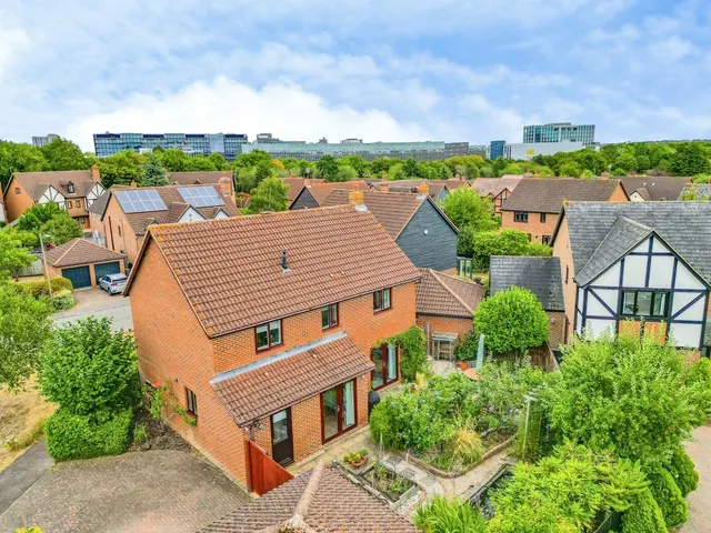 Photo 2 — Turvill End, Loughton, Milton Keynes, Buckinghamshire, MK5