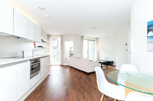 Islington Green, Angel, N1, photo 1