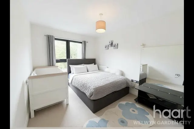 Bessemer Road, Welwyn Garden City, AL7, photo 2