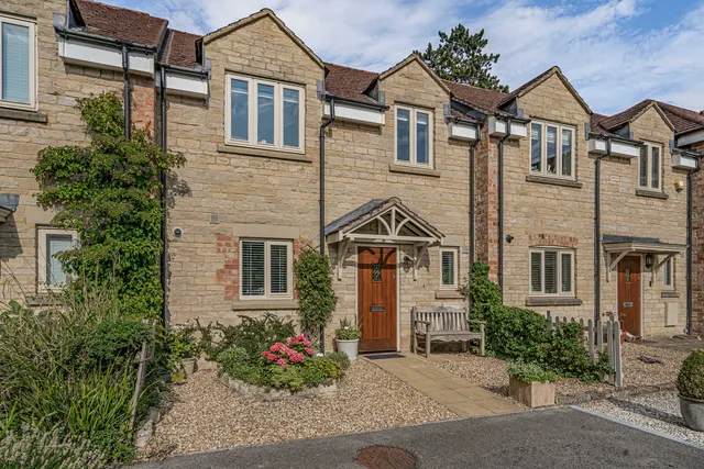 Garth Court, Bicester, photo 1