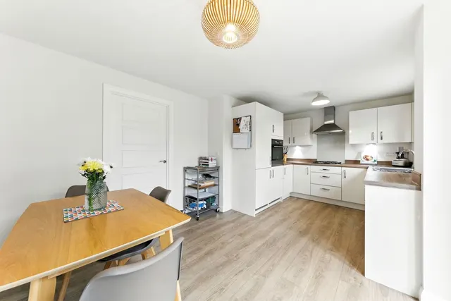 Waterton Close, Methley, LS26, photo 2