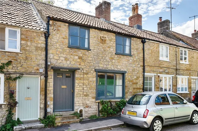 St. Mary Well Street, Beaminster, DT8, photo 1