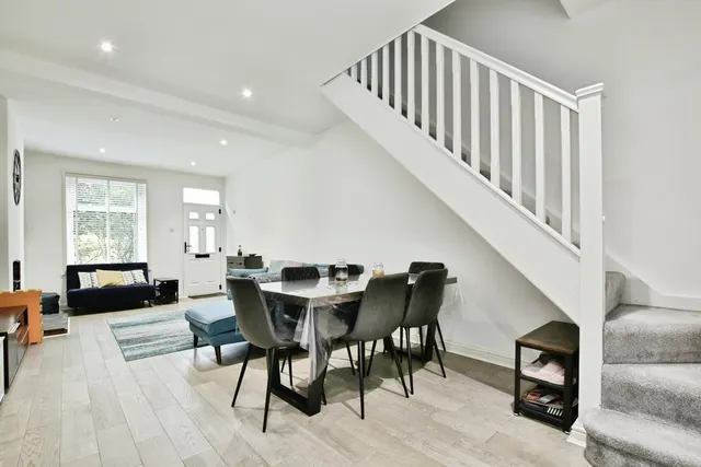Photo 3 — Crescent Grove, Cheadle, Greater Manchester, SK8