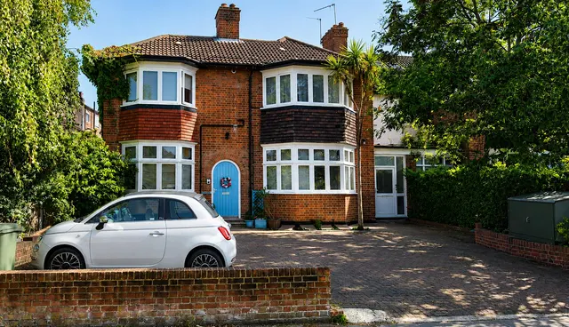 Upper Richmond Road West, Richmond, TW10, photo 2