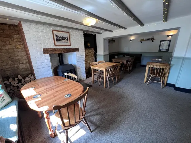 Photo 2 — East Stour, Gillingham, Dorset SP8 5JS