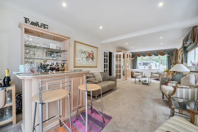 Westbury Road, Northwood, HA6, photo 3