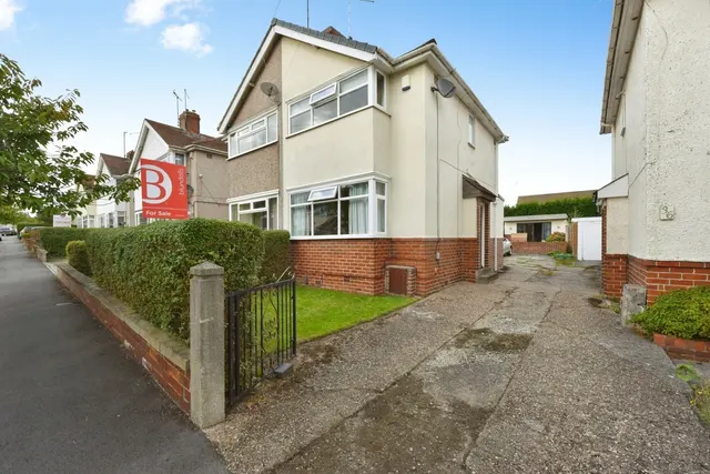 Ridgehill Avenue, Sheffield, S12, photo 1