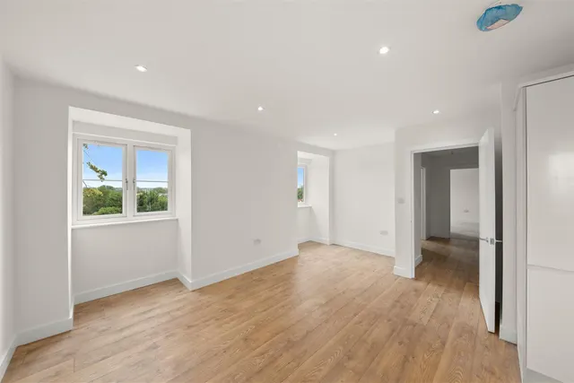 Harefield Road, Uxbridge, photo 3