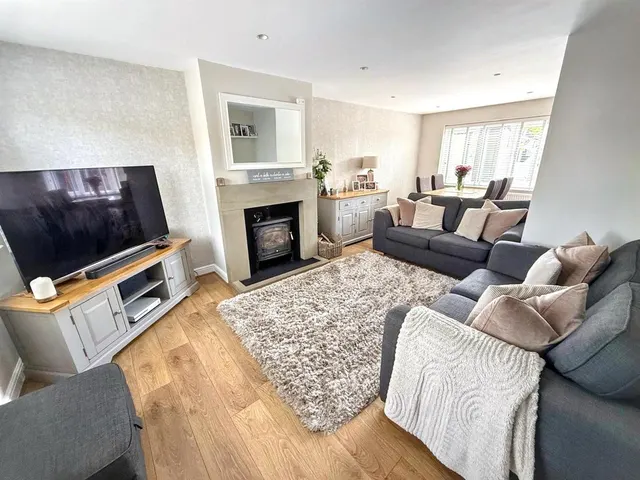Photo 3 — Dene Grove, Silsden, BD20 9NR