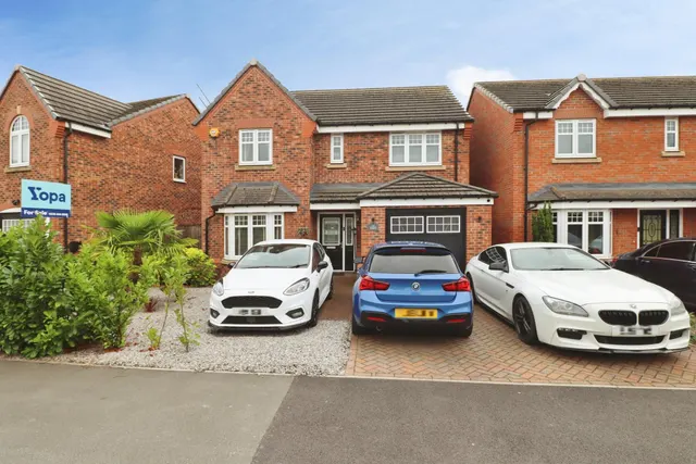 Heatherfields Crescent, Rossington, DN11, photo 1
