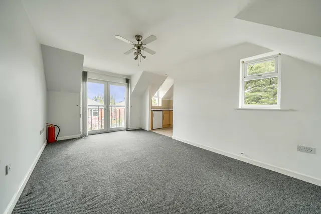 Bielby Drive, Beverley, HU17, photo 2