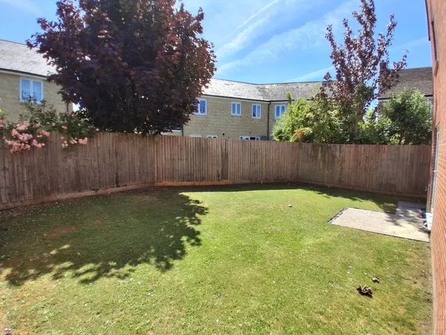 Photo 2 — Midnight Court, Cheltenham, GL52