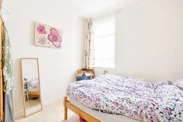 Photo 3 — Albert Road, Southend-on-sea