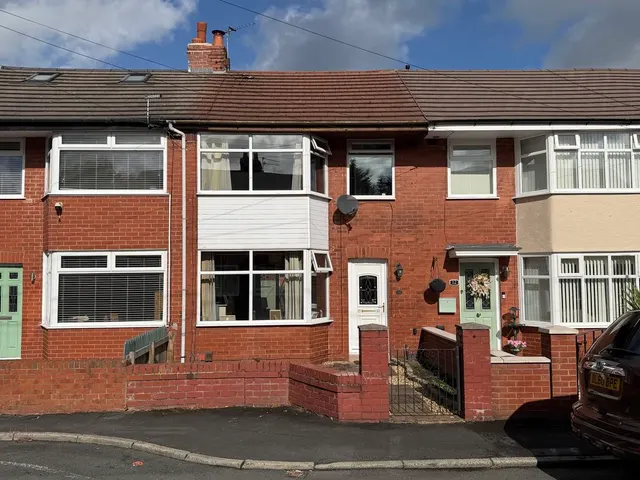 For SaleFosterfield Place, Chorley, photo 1