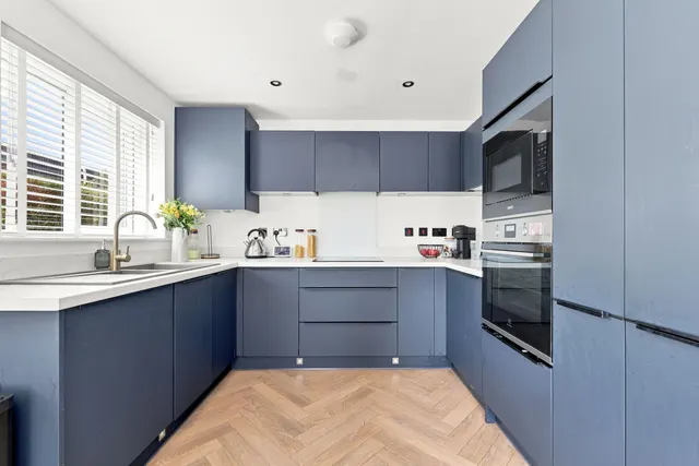 Broomhill Avenue, Waverley, S60, photo 2