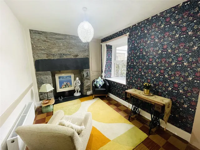 Park Square, Blaenau Ffestiniog, LL41, photo 3