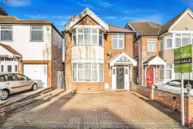 Gunners Grove, Chingford, E4 9SR, photo 1