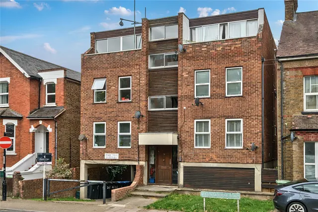 Photo 2 — Ravensbourne Road, Bromley, BR1