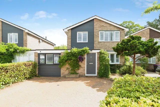 Grange Close, Hertford, photo 1