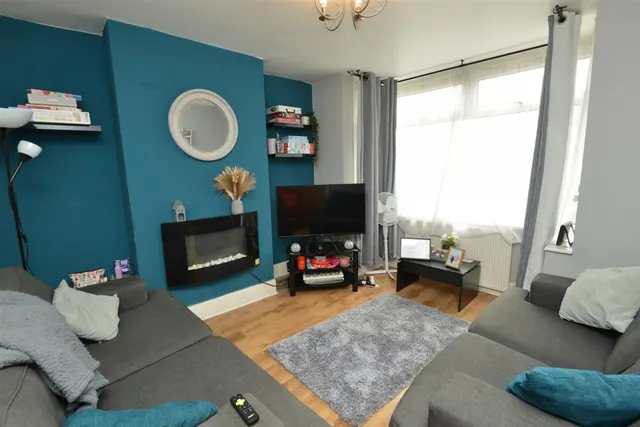 Photo 3 — New Cheltenham Road, Kingswood BS15 1TJ