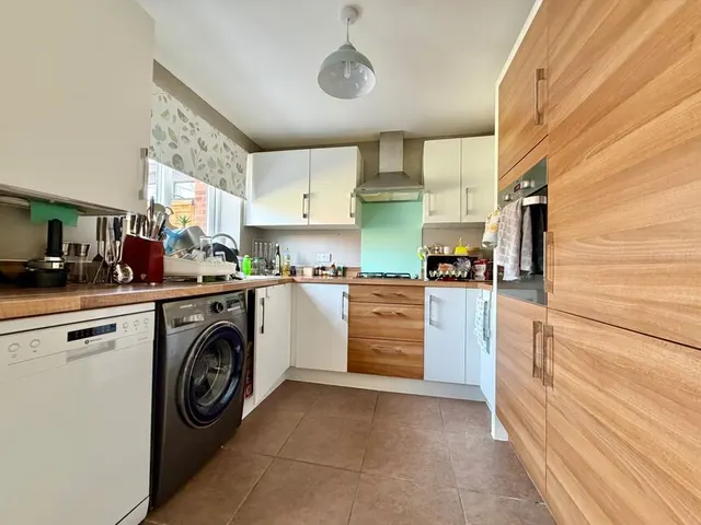 Photo 3 — Pippin Croft, Evesham, Worcestershire, WR11