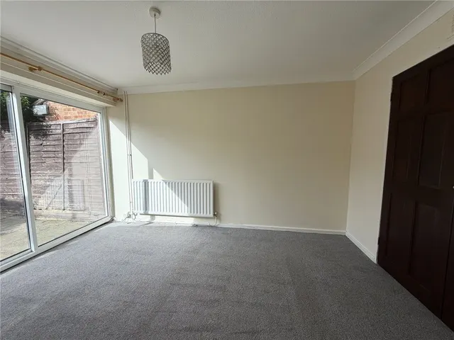 Photo 2 — Brougham Place, Farnham, Surrey, GU9