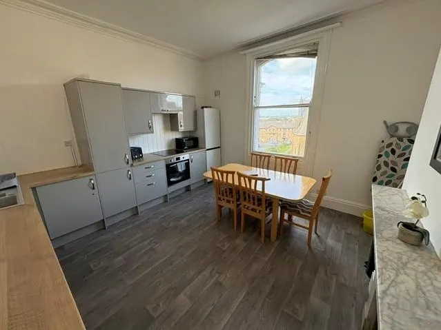 Photo 3 — Albion Crescent, Scarborough YO11 2LL