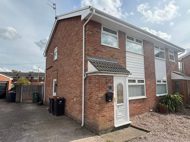 Plantagenet Close, Winsford, CW7, photo 1