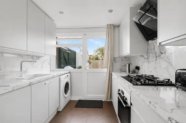 Ruskin Avenue, Long Eaton, NG10, photo 3