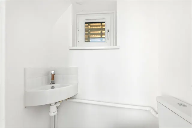 Photo 2 — Weymouth Terrace, London, E2