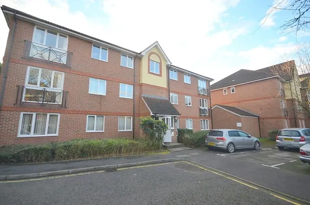 St. Marys Lane, Upminster, RM14, photo 1
