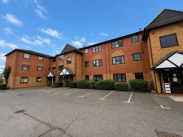 Rugby Court, Grantham, NG31, photo 1