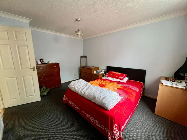 Rugby Court, Grantham, NG31, photo 3