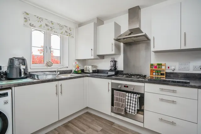 Normandy Way, Havant, PO9, photo 2
