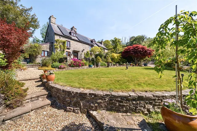 Llanwrda, Carmarthenshire, photo 2