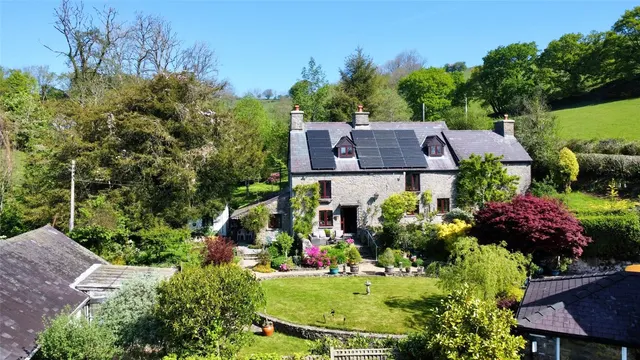 Llanwrda, Carmarthenshire, photo 1