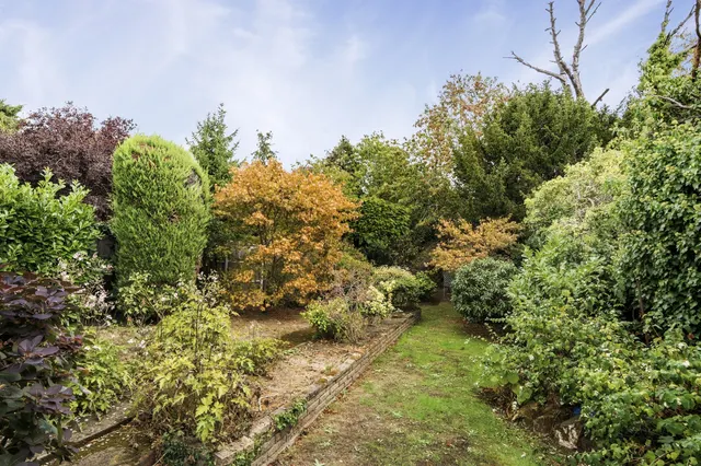 Conway Gardens, Enfield, EN2, photo 2
