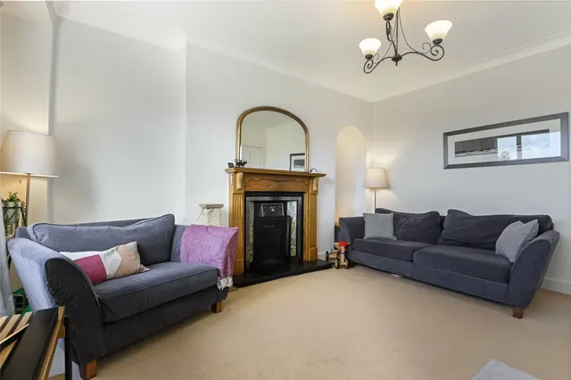 Photo 3 — Stirling Avenue, GLASGOW, Lanarkshire, G61