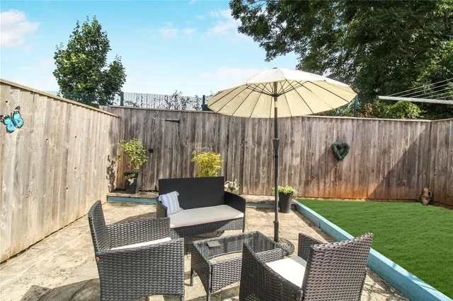 Photo 2 — Sandringham Road, Devon, TQ12