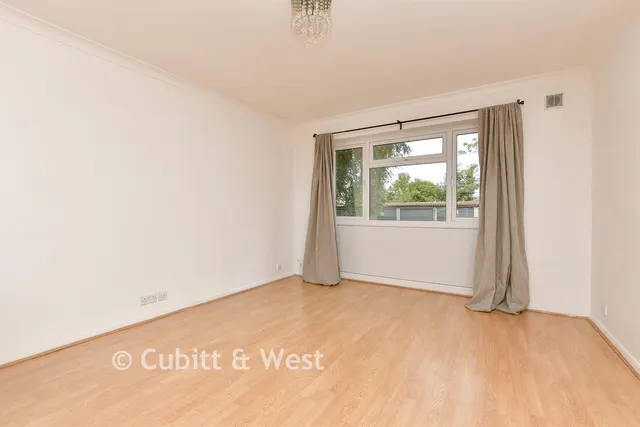 Ross Road, Wallington, SM6, photo 2
