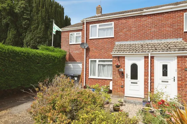 St. Matthews Close, Rowde, SN10, photo 1
