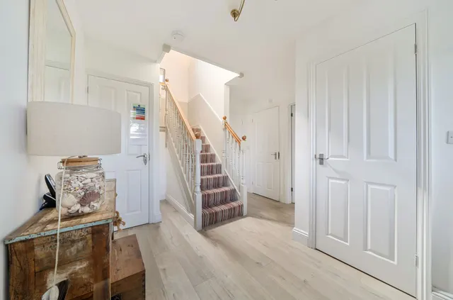 Russell Road, West Wittering, PO20, photo 2