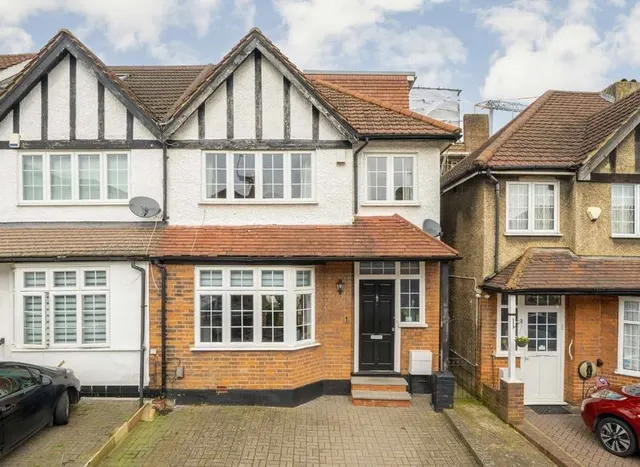 Florence Street, Hendon, NW4, photo 1