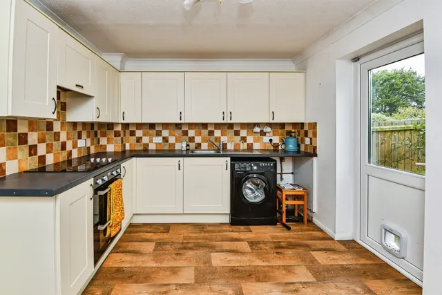 Over Innox, Frome, BA11, photo 2