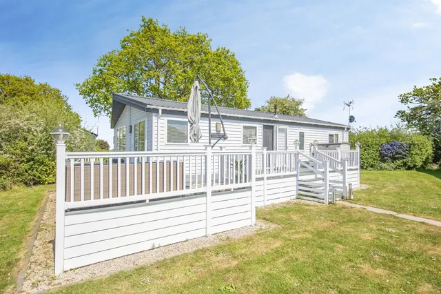 London Road, Little Clacton, CO16, photo 1