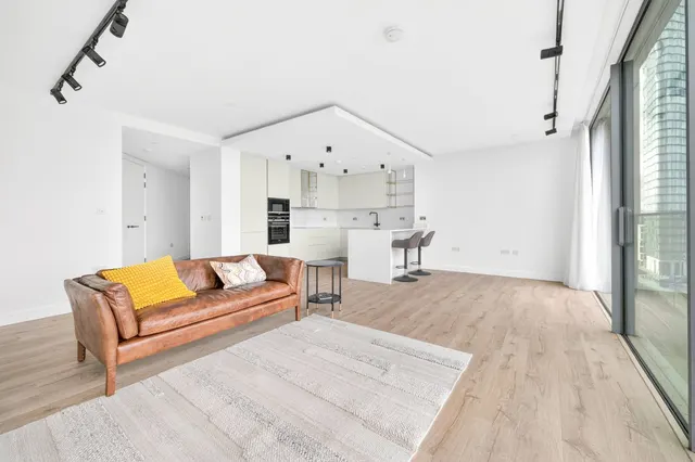Bollinder Place, Islington, EC1V, photo 1