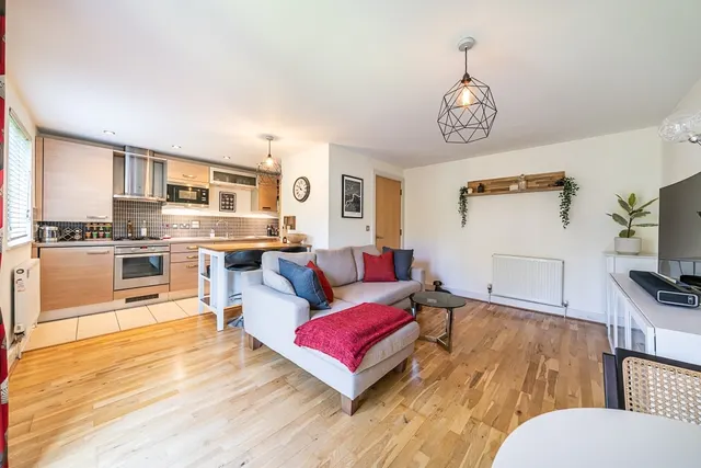 Stane Grove, London, SW9, photo 1