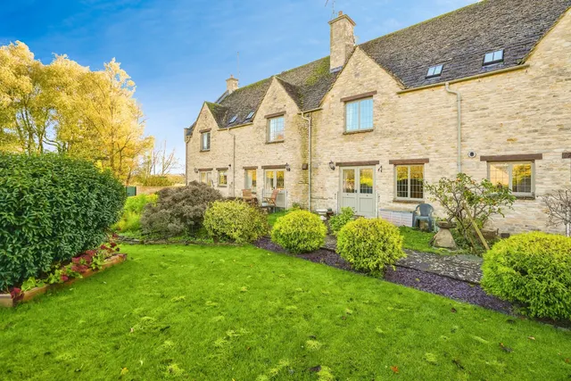 Prebendal Court, Shipton-Under-Wychwo, OX7, photo 1
