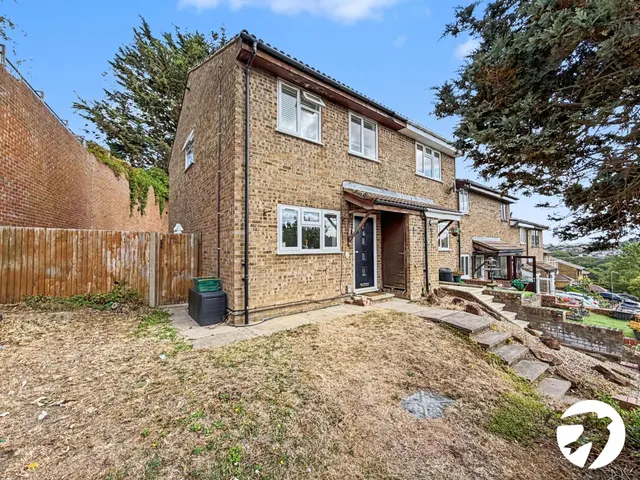 Monarch Close, Walderslade, ME5, photo 1